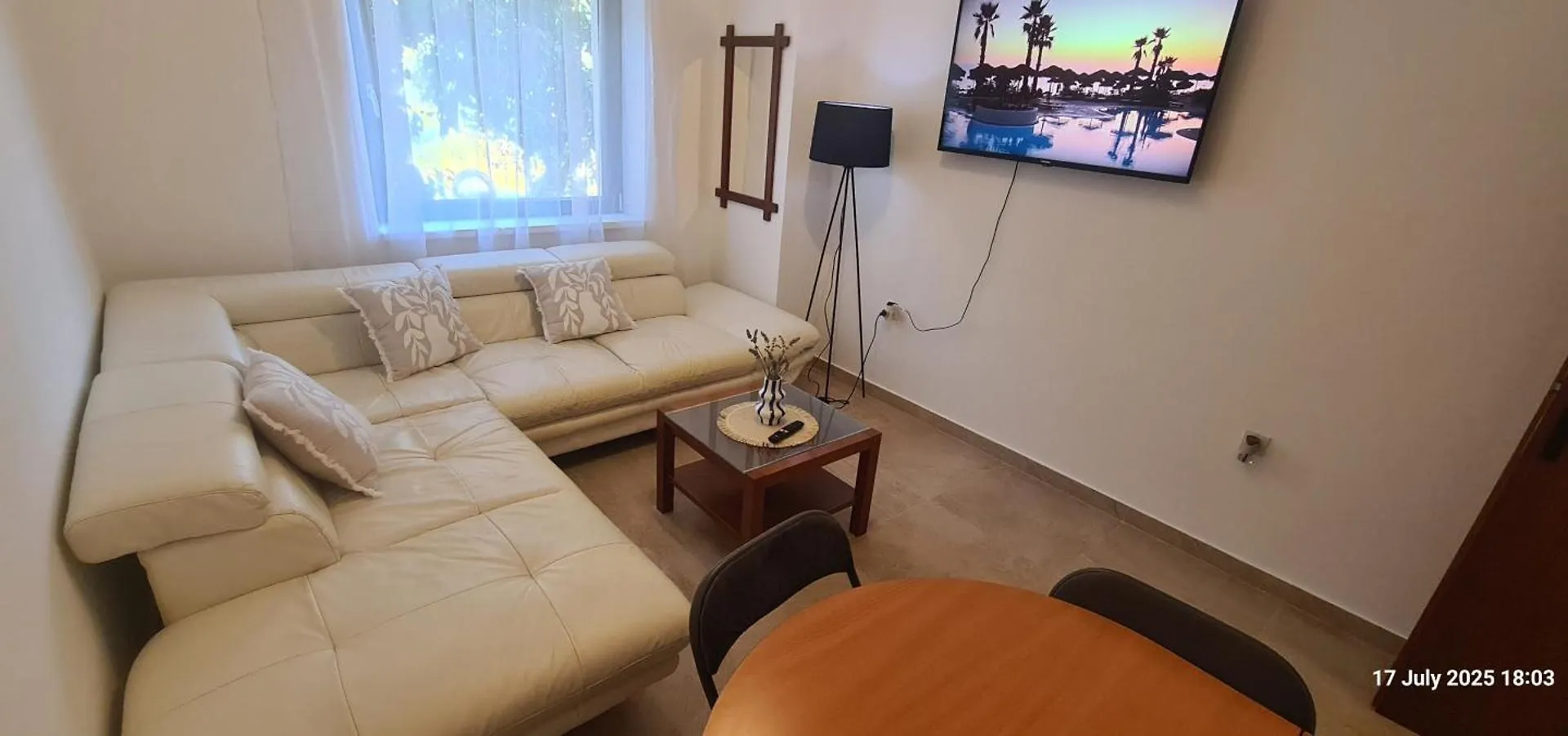 Apartman Ana With Pool بريكو